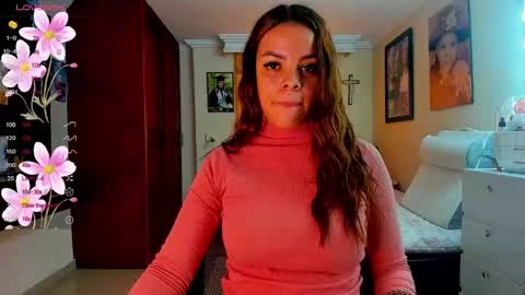 Snapshot of missvalery1 chatting on 15, 9, 2025 missvalery1 online show from 15, 9, 2025