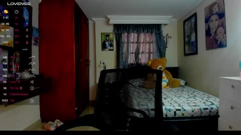Snapshot of missvalery1 chatting on 9, 4, 2026 missvalery1 online show from 9, 4, 2026