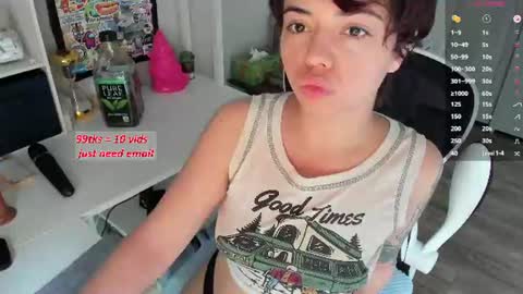 V Nessa online show from 30, 6, 2026