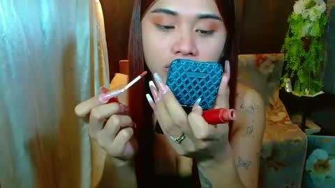 Snapshot of missviolet11 chatting on 4, 1, 2025 SweetViolet online show from 4, 1, 2025