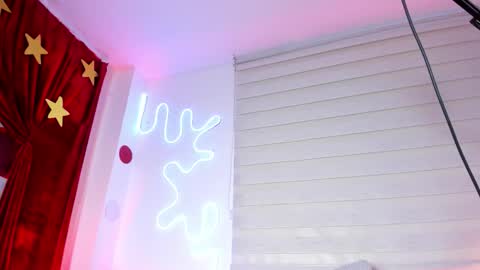 Pau OFmissweetpeach online show from 24, 10, 2025