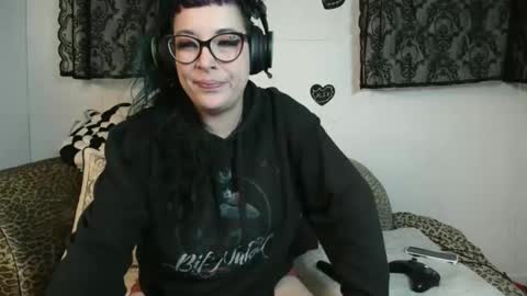 Missy Dee online show from 12, 4, 2026