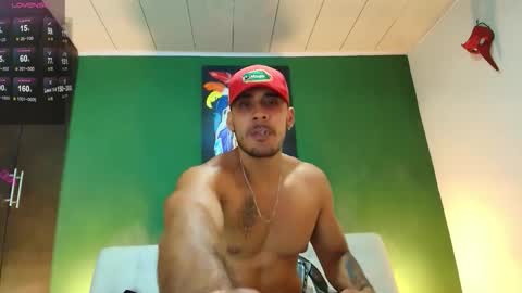 Snapshot of mister_latino27 chatting on 25, 11, 2025 Mster online show from 25, 11, 2025