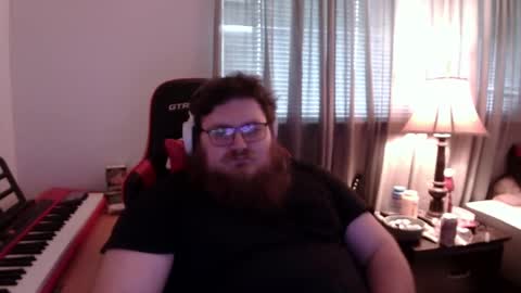 mistermac935 online show from 12, 2, 2025