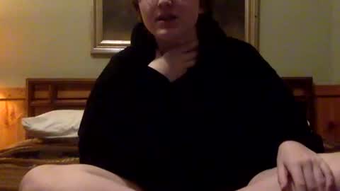 Snapshot of mistress_callie chatting on 27, 5, 2026 Lassie Cassie online show from 27, 5, 2026