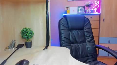 Mistress Kristi online show from 26, 2, 2025