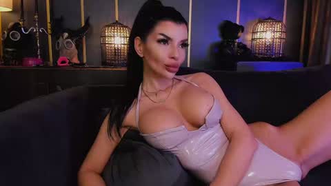 Snapshot of mistresselenia chatting on 30, 1, 2025 Elenia online show from 30, 1, 2025