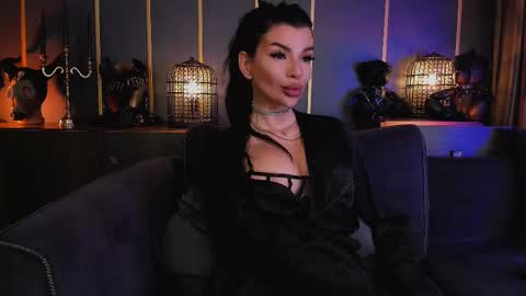 Snapshot of mistresselenia chatting on 1, 3, 2025 Elenia online show from 1, 3, 2025