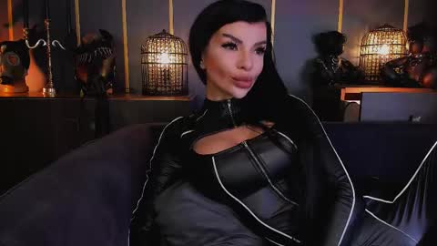 Snapshot of mistresselenia chatting on 2, 3, 2025 Elenia online show from 2, 3, 2025
