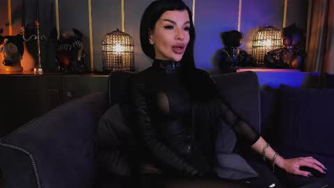 Snapshot of mistresselenia chatting on 7, 3, 2025 Elenia online show from 7, 3, 2025
