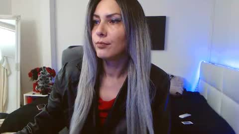 MistressEvelyn  online show from 9, 1, 2025