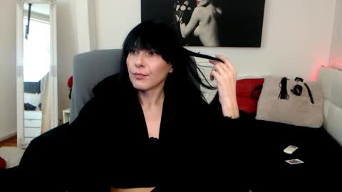 MistressEvelyn  online show from 16, 1, 2025
