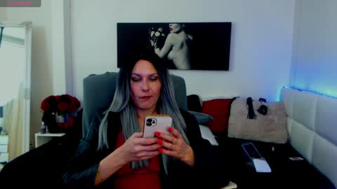 MistressEvelyn  online show from 20, 1, 2025