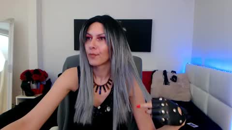 MistressEvelyn  online show from 21, 1, 2025