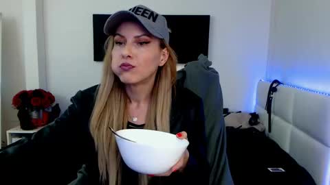 MistressEvelyn  online show from 3, 2, 2025