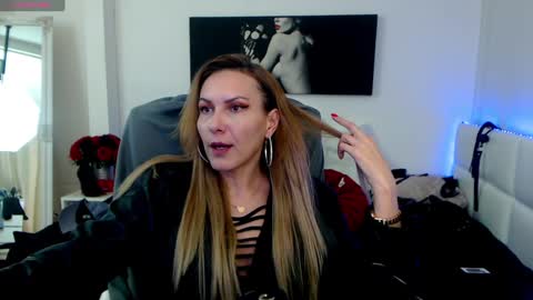 MistressEvelyn  online show from 3, 2, 2025