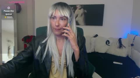 MistressEvelyn  online show from 6, 10, 2025