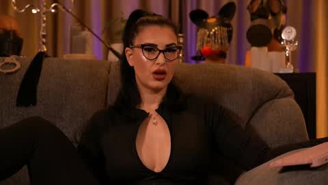 Mistress Kelly online show from 7, 11, 2025