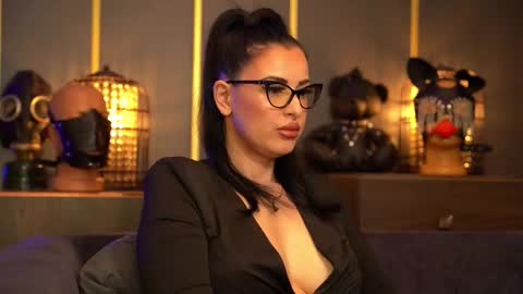 Mistress Kelly online show from 19, 2, 2026