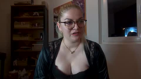 Snapshot of mistressmarlena chatting on 31, 1, 2026 Mistress Marlena online show from 31, 1, 2026