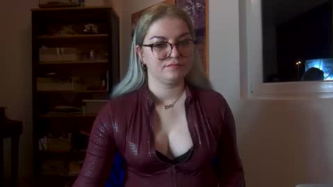 Snapshot of mistressmarlena chatting on 6, 2, 2026 Mistress Marlena online show from 6, 2, 2026