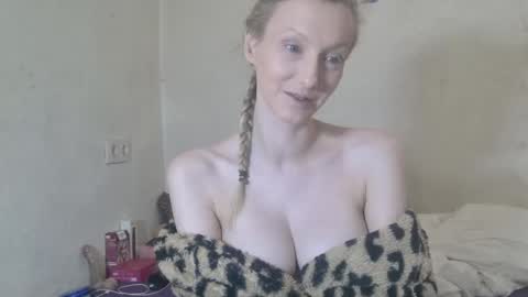 mistressmilly32 online show from 10, 2, 2026