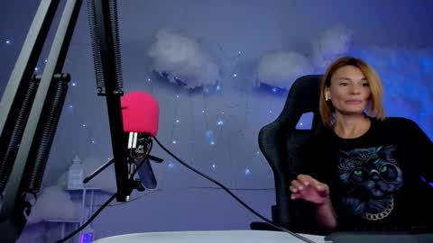 MistyBarnes NONUDE MODEL online show from 10, 3, 2025