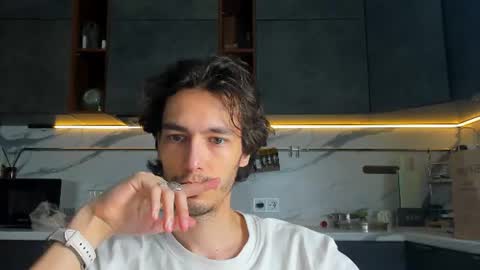 MitchelKurse online show from 24, 7, 2026