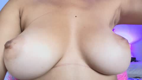 Snapshot of miwa_cutte chatting on 17, 12, 2024 Miwa online show from 17, 12, 2024