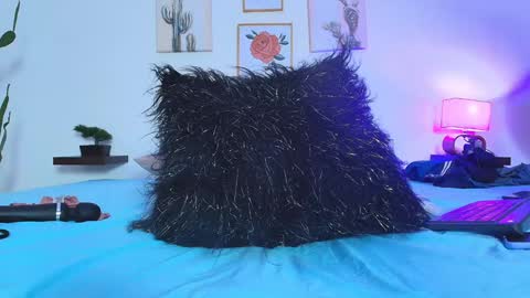 Snapshot of miwa_cutte chatting on 24, 12, 2024 Miwa online show from 24, 12, 2024