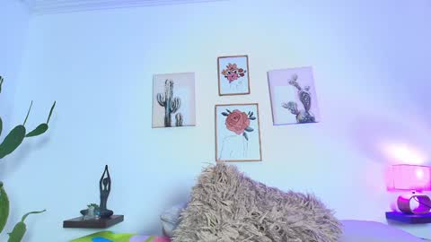 Snapshot of miwa_cutte chatting on 15, 1, 2025 Miwa online show from 15, 1, 2025