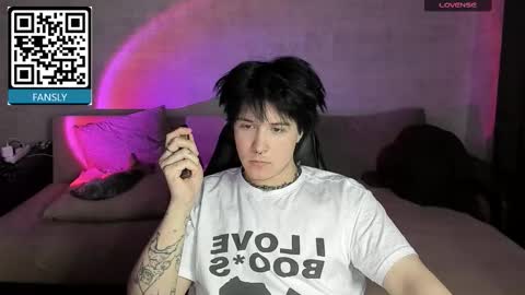 MeowMiku online show from 3, 10, 2025