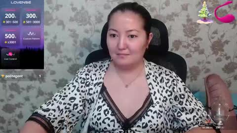 Snapshot of miya_sexasian chatting on 9, 12, 2024 Miya asian online show from 9, 12, 2024