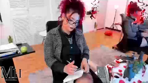 mizzhell_ online show from 20, 9, 2025