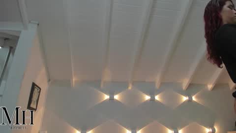 mizzhell_ online show from 20, 10, 2025