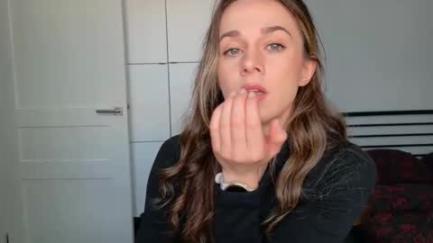 mmminnie online show from 13, 1, 2026