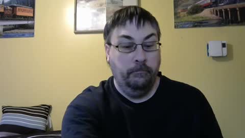 Snapshot of mmr45 chatting on 4, 1, 2025 mmr45 online show from 4, 1, 2025