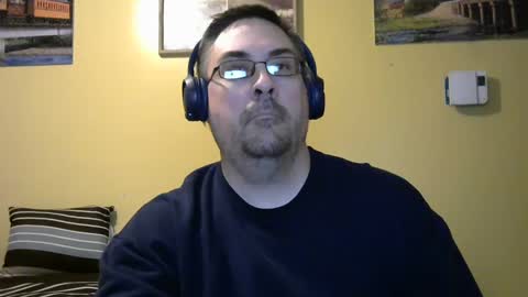 Snapshot of mmr45 chatting on 13, 10, 2025 mmr45 online show from 13, 10, 2025