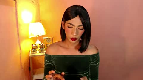 Mocha Locca  online show from 18, 1, 2025