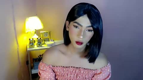Mocha Locca  online show from 22, 1, 2025