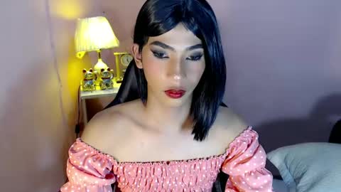 Mocha Locca  online show from 3, 2, 2025