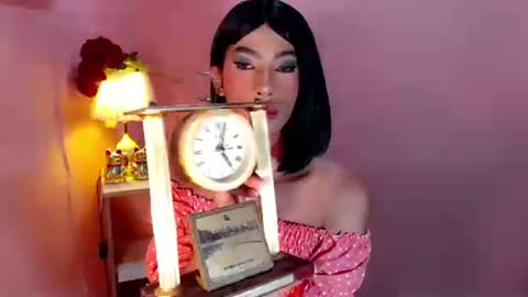Mocha Locca  online show from 5, 2, 2025