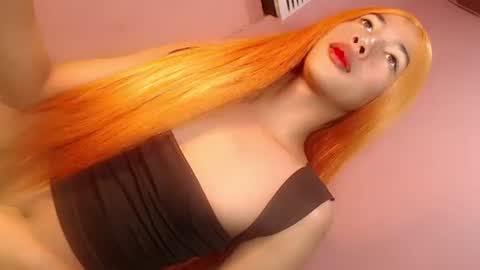 Mocha Locca  online show from 25, 2, 2025