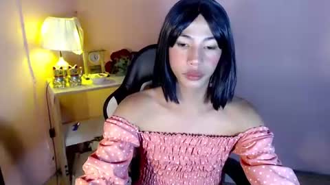 Mocha Locca  online show from 3, 3, 2025