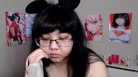 Molly online show from 25, 11, 2025