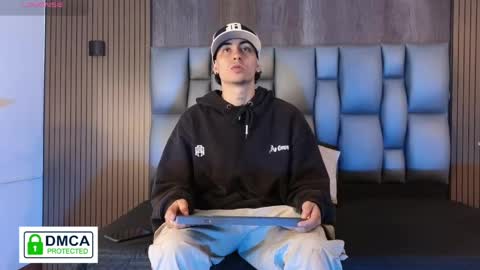 mohamed_malik online show from 20, 4, 2026