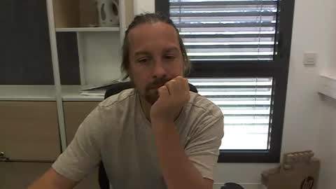 Julien online show from 18, 9, 2025