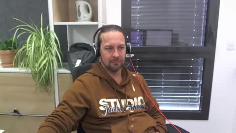 Julien online show from 13, 3, 2026