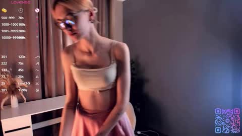 Laura online show from 7, 10, 2025