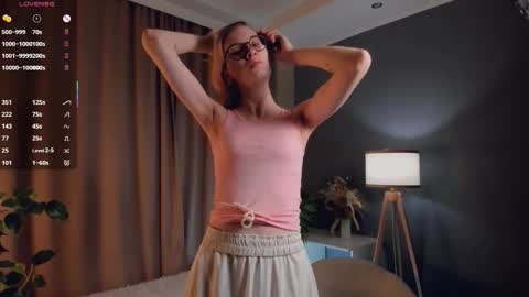 Laura online show from 26, 11, 2025